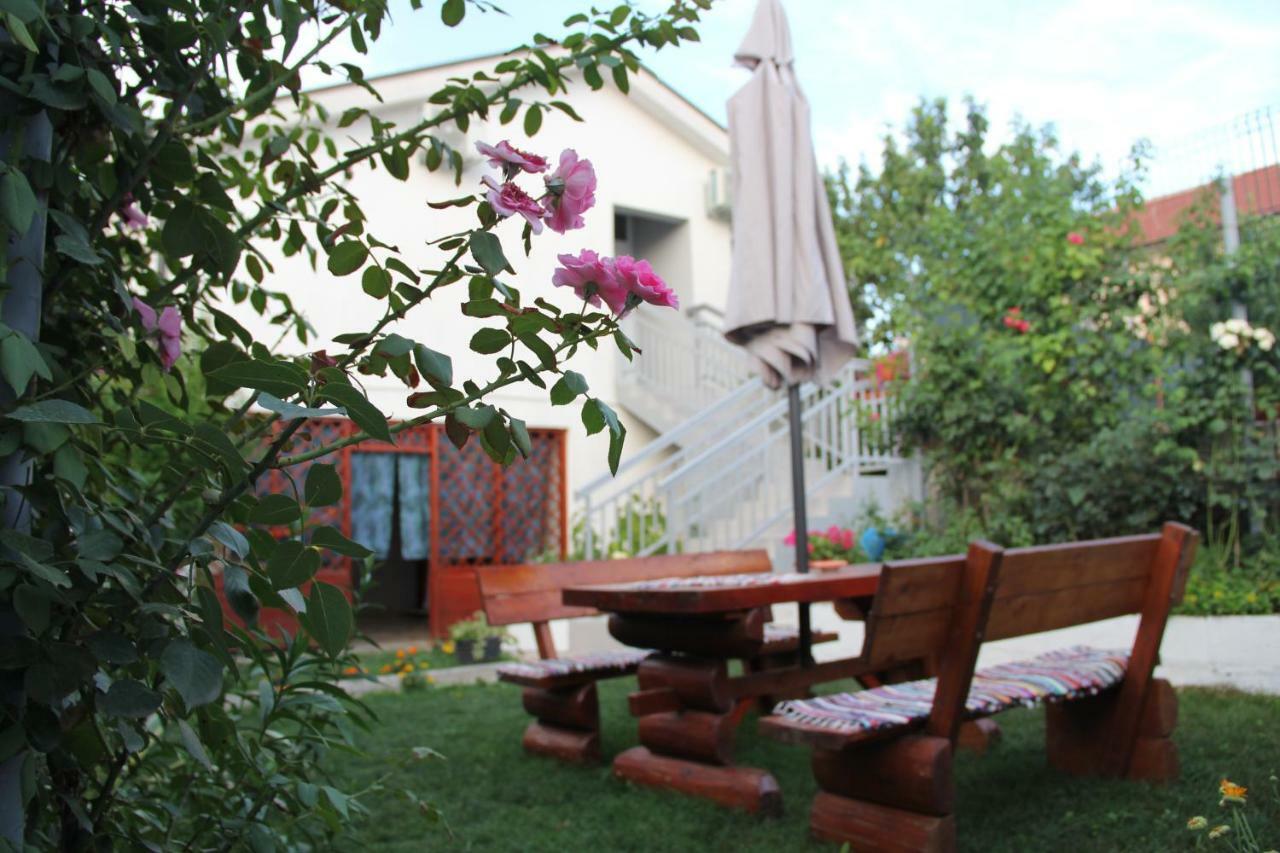 Holiday Home Flora Мостар Екстер'єр фото